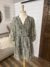 Load image into Gallery viewer, Olive Cream Dress
