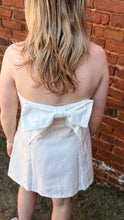 Load image into Gallery viewer, White Strappless Dress
