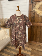 Load image into Gallery viewer, Beth’s Denim Dress
